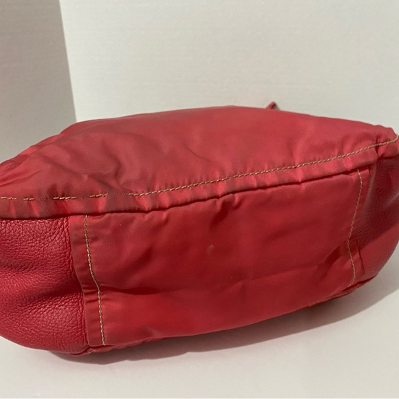 Prada Pink Tote - Picture 5 of 10